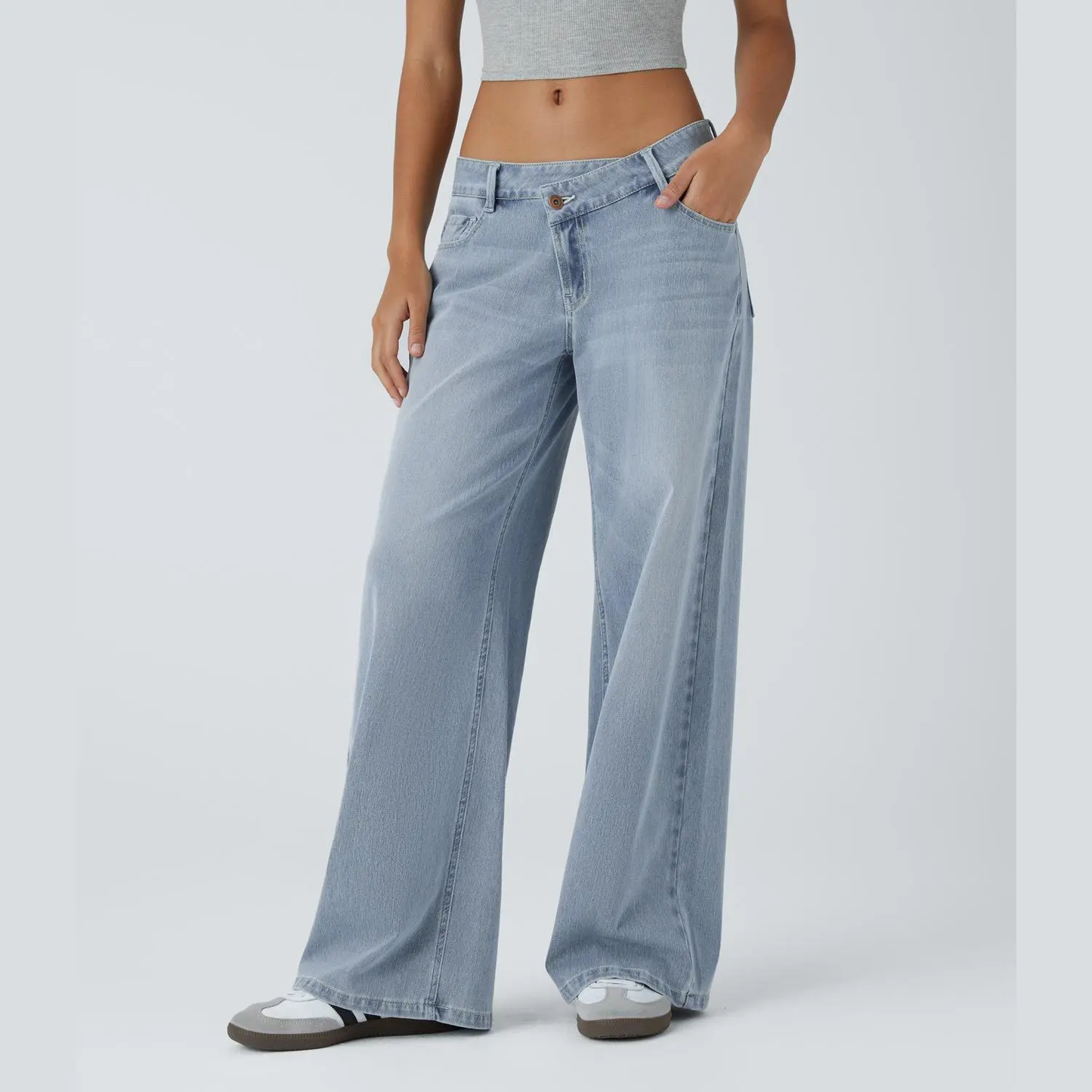 Women's Low Rise Wide Leg Jeans