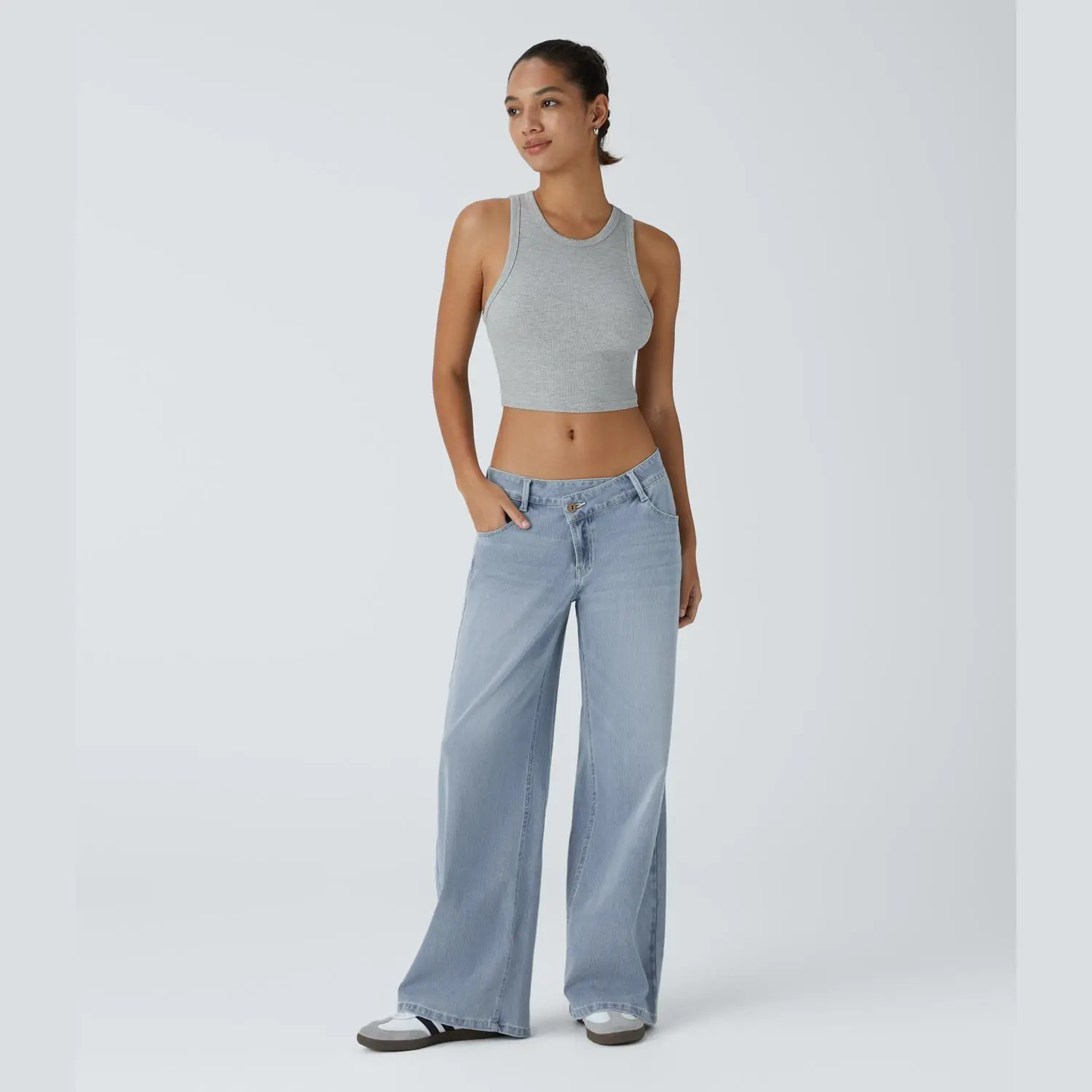 Women's Low Rise Wide Leg Jeans